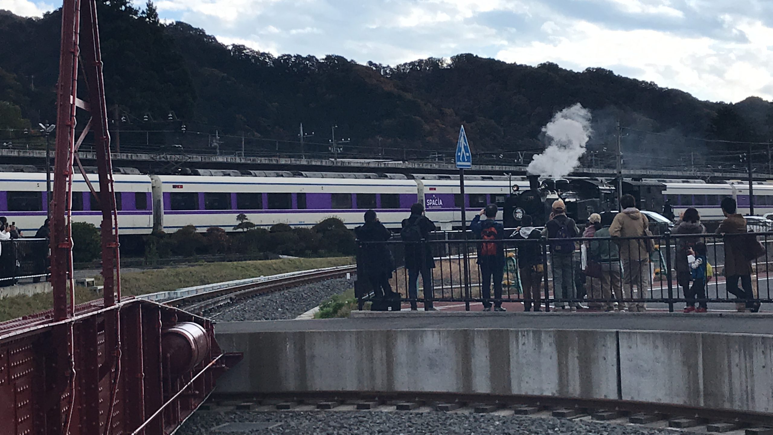 鬼怒川温泉駅　転車台広場